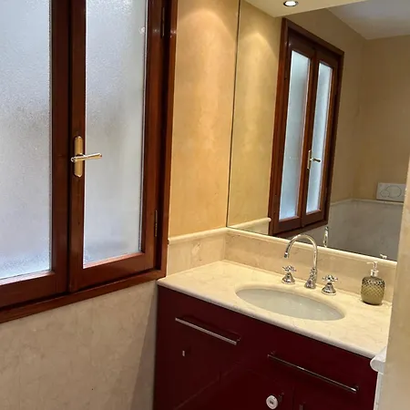 Borgo San Jacopo 8 Florence