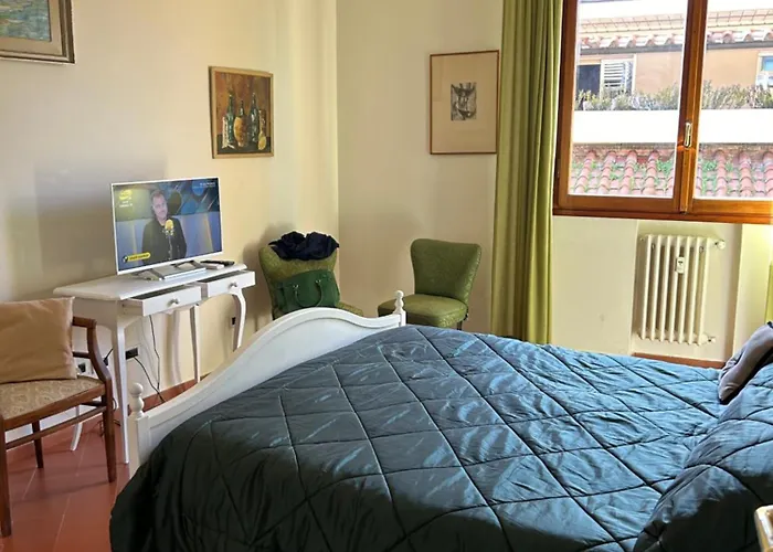Borgo San Jacopo 8